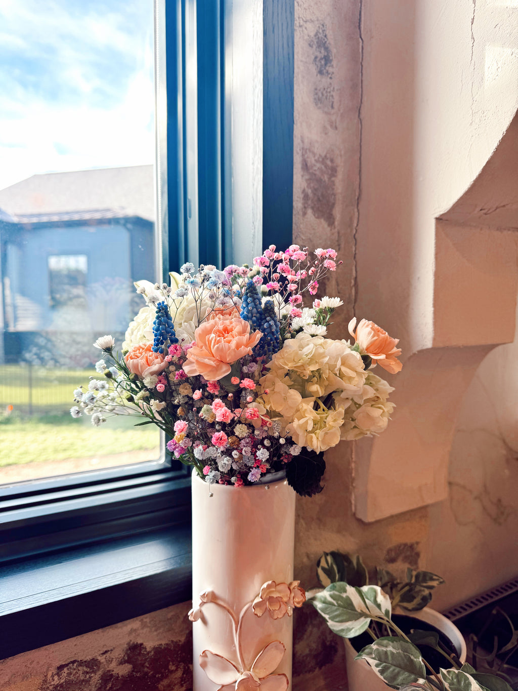 Unicorn Baby’s Breath Mini Bouquet